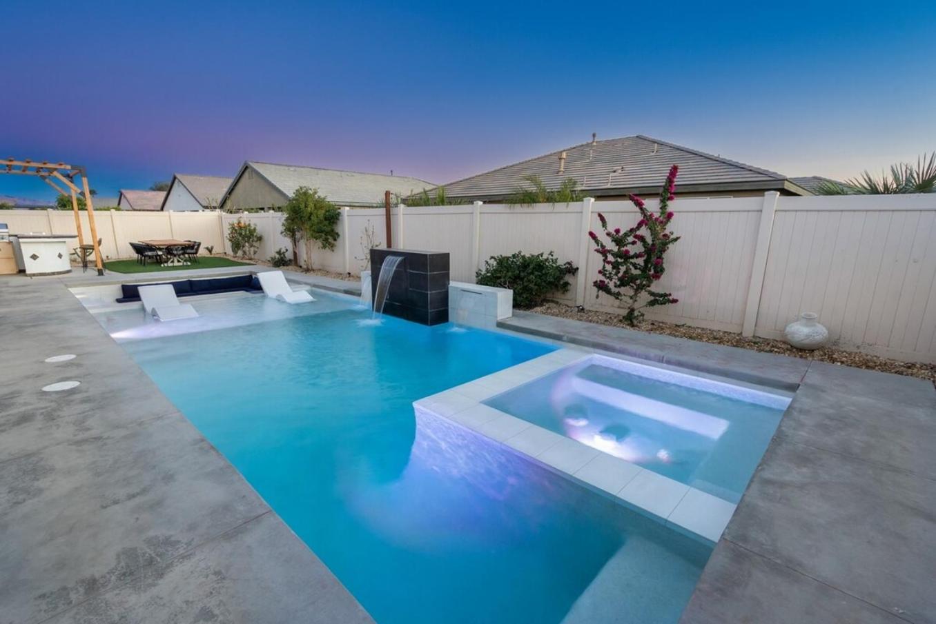 5Br3B Pool, 2Mi To Fstvals, Ev Chrgr, Gym, Games Villa Индиоу Екстериор снимка